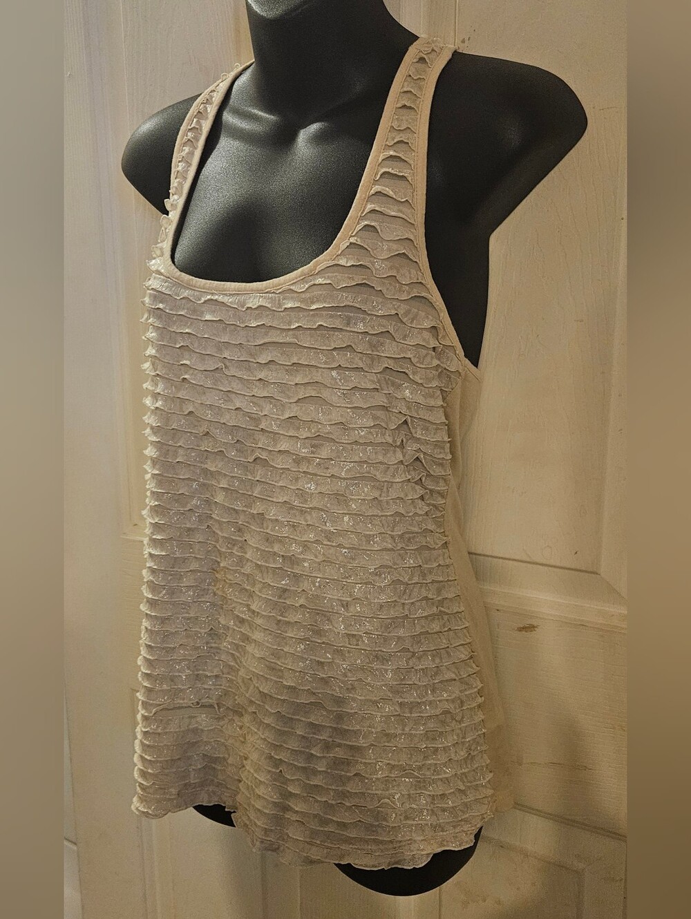 ISSI Cream Ruffle Tank Top - Picture 3 of 8